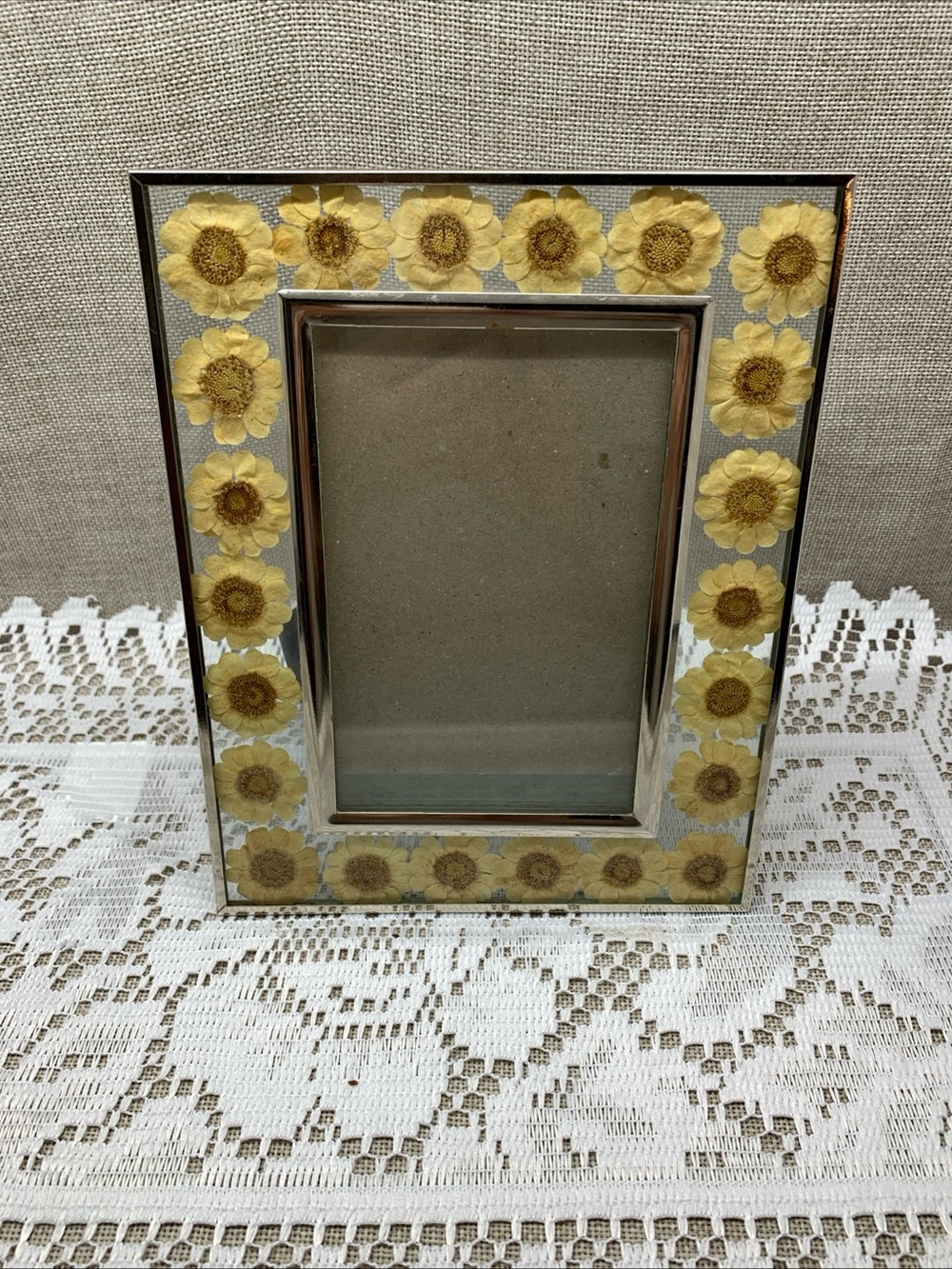Floral Pale Yellow Pressed Flower Photo Frame - ELSAL Inc.